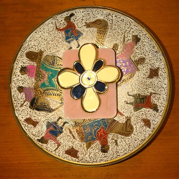 Givenchy Jewelry - 💛 Givenchy Vintage Flower Brooch